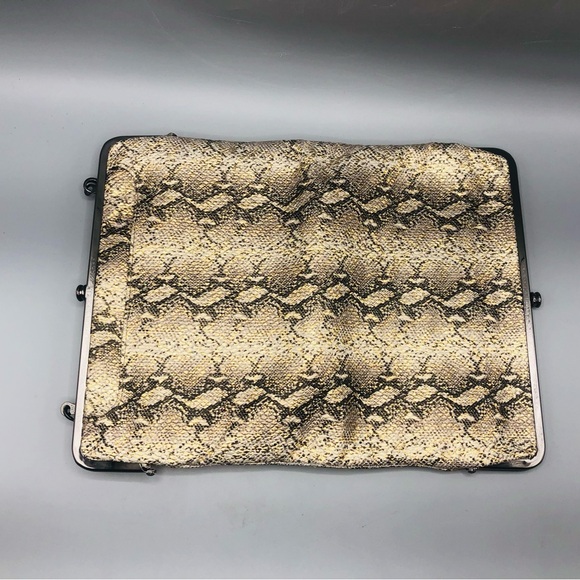HOBO INTERNATIONAL LEANNE METALLIC Glam Snake LEATHER CROSSBODY WALLET CLUTCH - Picture 4 of 16